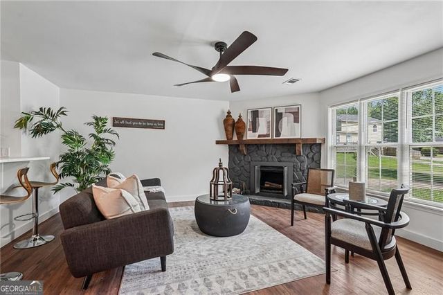 1050 Park West Court, Stone Mountain, GA 30088