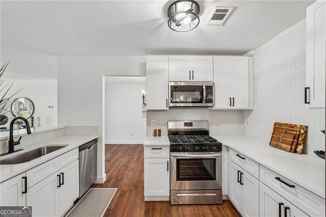 1050 Park West Court, Stone Mountain, GA 30088