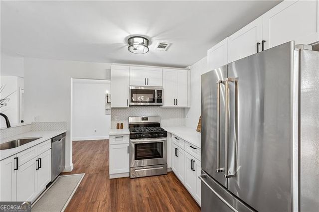 1050 Park West Court, Stone Mountain, GA 30088