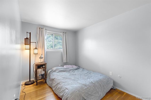 23364 Baker Street, Taylor, MI 48180