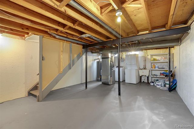 23364 Baker Street, Taylor, MI 48180