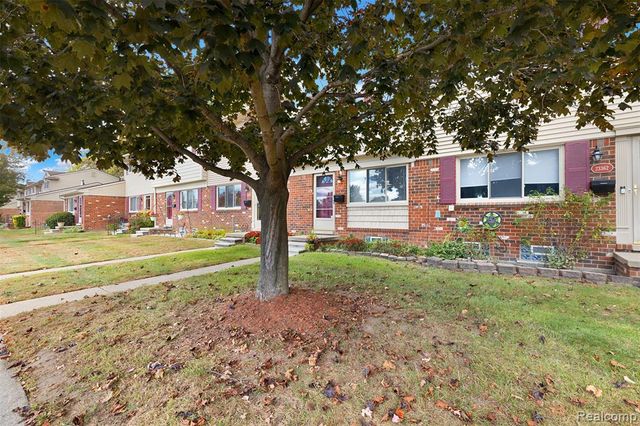 23364 Baker Street, Taylor, MI 48180