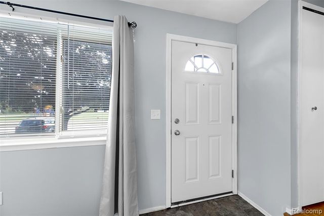 23364 Baker Street, Taylor, MI 48180