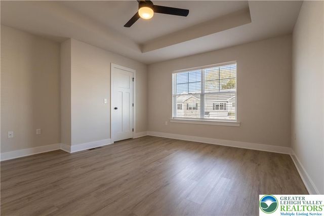 1411 Greenview Drive 12, Bethlehem City, PA 18018