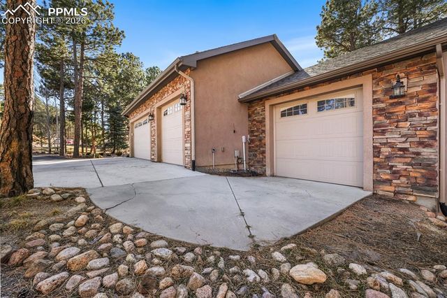 17990 Sawmill Road, Colorado Springs, CO 80908