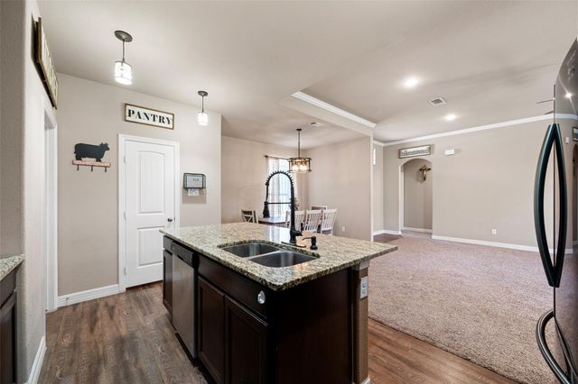 2234 Shalmar Drive, West Columbia, TX 77486