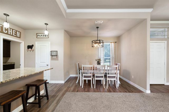 2234 Shalmar Drive, West Columbia, TX 77486