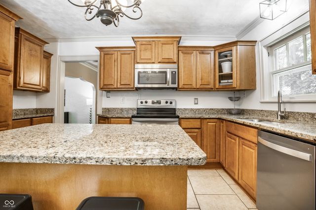 8820 Westfield Boulevard, Indianapolis, IN 46240