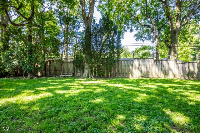8820 Westfield Boulevard, Indianapolis, IN 46240