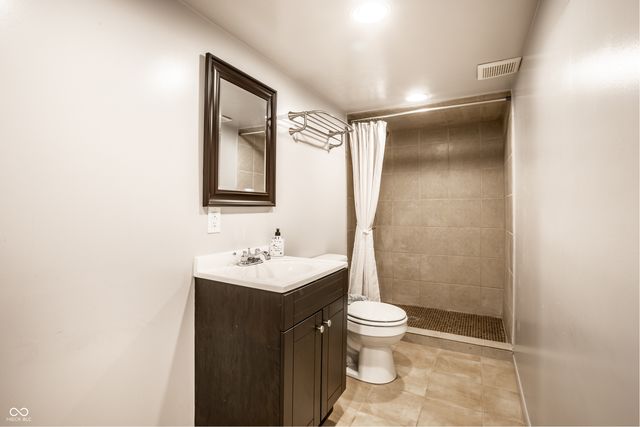8820 Westfield Boulevard, Indianapolis, IN 46240