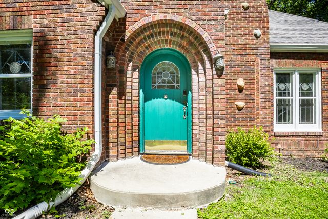 8820 Westfield Boulevard, Indianapolis, IN 46240