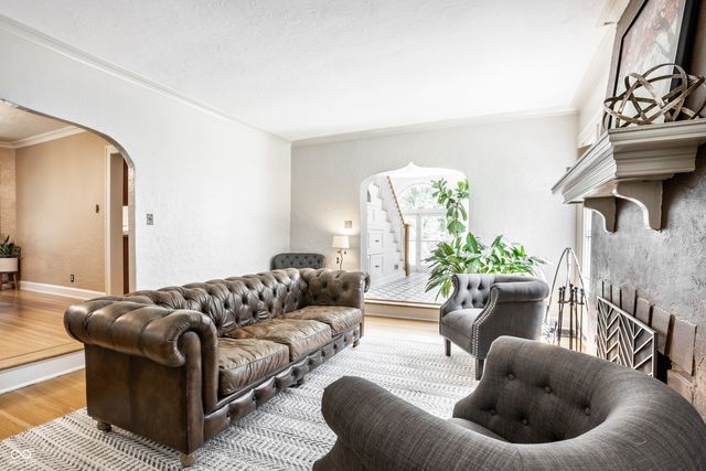 8820 Westfield Boulevard, Indianapolis, IN 46240