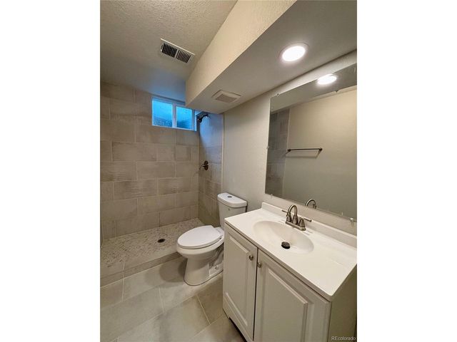 5564 Xapary Way, Denver, CO 80239