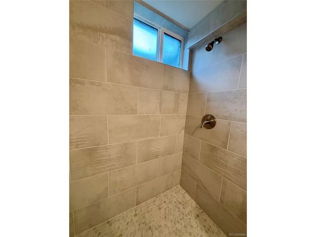 5564 Xapary Way, Denver, CO 80239