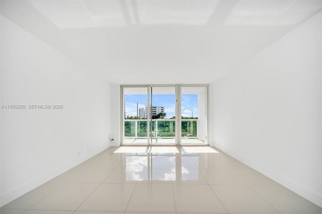 100 Bayview Dr 408, Sunny Isles Beach, FL 33160