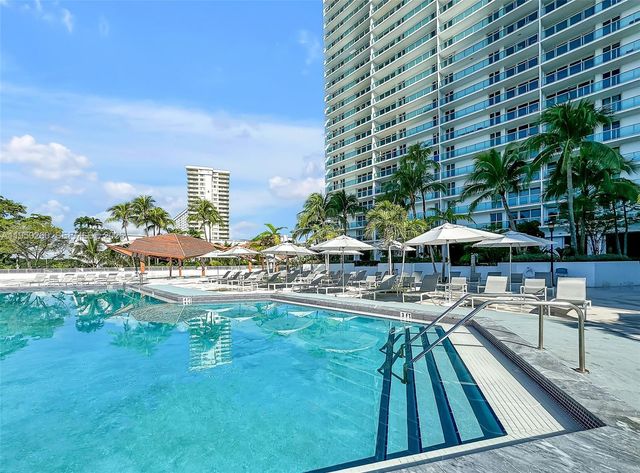 100 Bayview Dr 408, Sunny Isles Beach, FL 33160