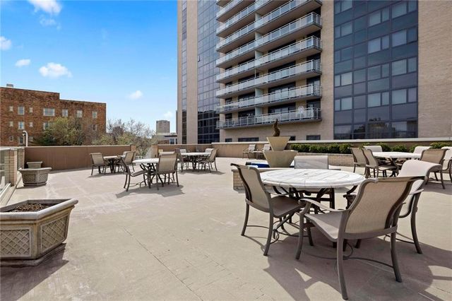 4545 Wornall Road 1200, Kansas City, MO 64111