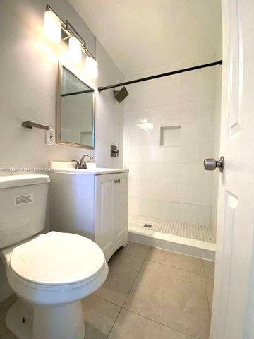 8825 SW 19th St 8825, Miami, FL 33165