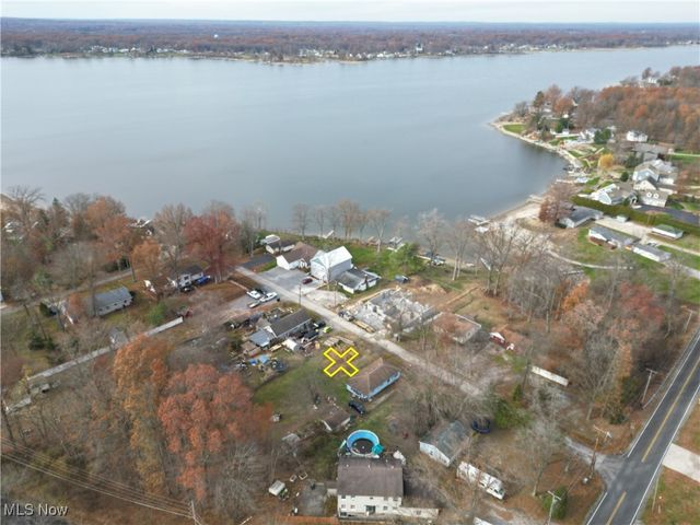 853 Harbor Avenue, Lake Milton, OH 44429