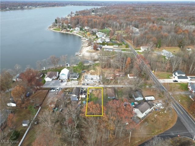 853 Harbor Avenue, Lake Milton, OH 44429