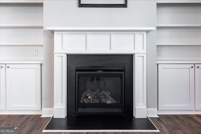 360 Hayden Circle, Woodstock, GA 30189