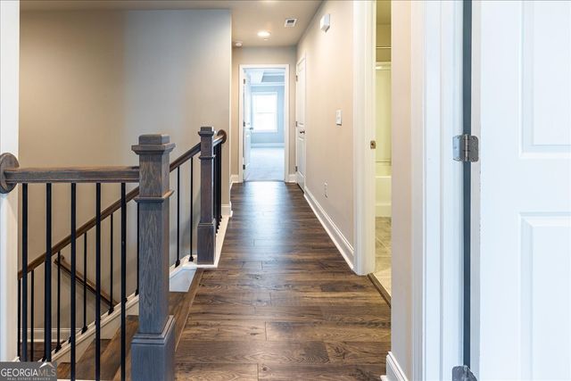 360 Hayden Circle, Woodstock, GA 30189