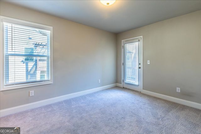 360 Hayden Circle, Woodstock, GA 30189