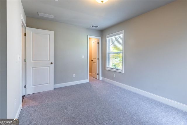 360 Hayden Circle, Woodstock, GA 30189