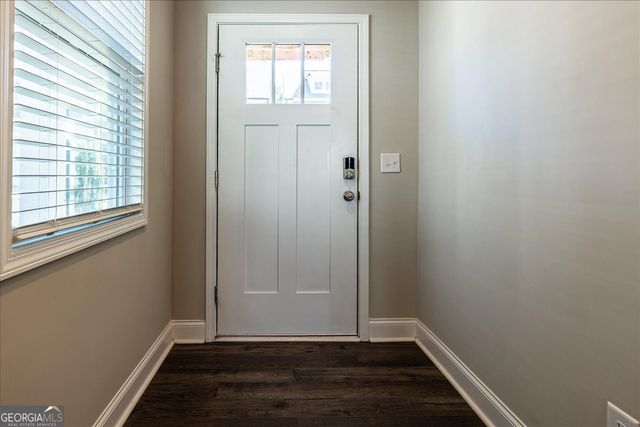 360 Hayden Circle, Woodstock, GA 30189