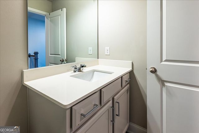 360 Hayden Circle, Woodstock, GA 30189