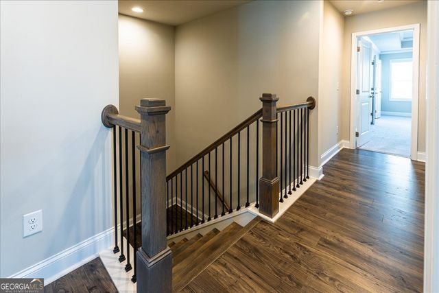 360 Hayden Circle, Woodstock, GA 30189