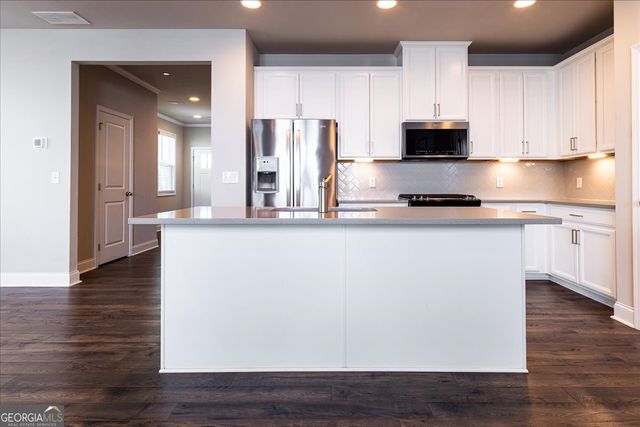 360 Hayden Circle, Woodstock, GA 30189