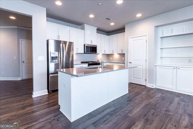 360 Hayden Circle, Woodstock, GA 30189