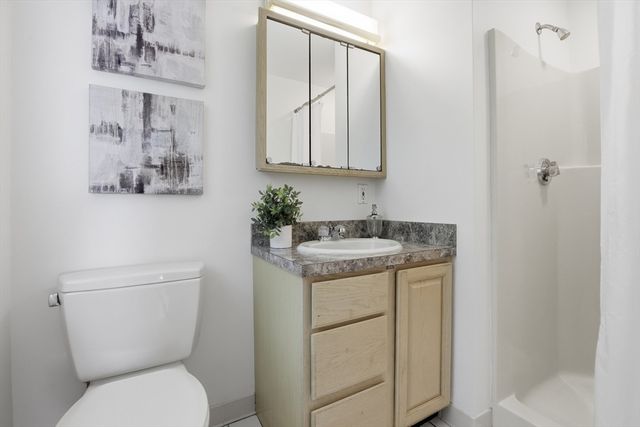 22 Railroad Avenue, Bedford, MA 01730