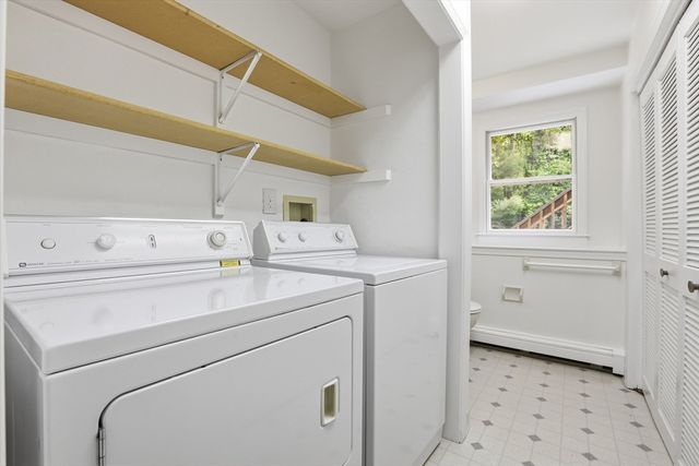 22 Railroad Avenue, Bedford, MA 01730