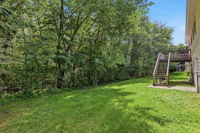 22 Railroad Avenue, Bedford, MA 01730