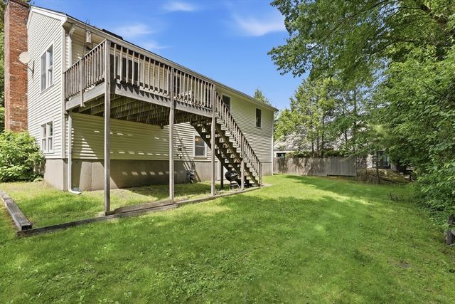 22 Railroad Avenue, Bedford, MA 01730