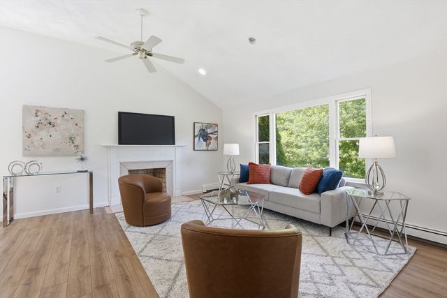 22 Railroad Avenue, Bedford, MA 01730