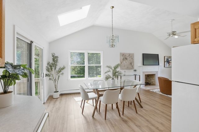 22 Railroad Avenue, Bedford, MA 01730
