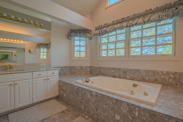 11256 W Alexandria Lane, Westchester, IL 60154