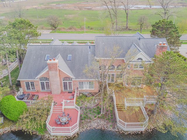 11256 W Alexandria Lane, Westchester, IL 60154