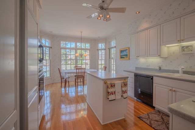 11256 W Alexandria Lane, Westchester, IL 60154