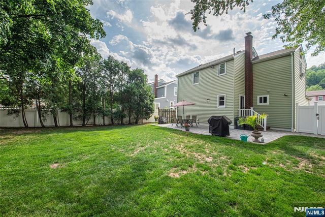 19 Brookdale Avenue, Cedar Grove, NJ 07009