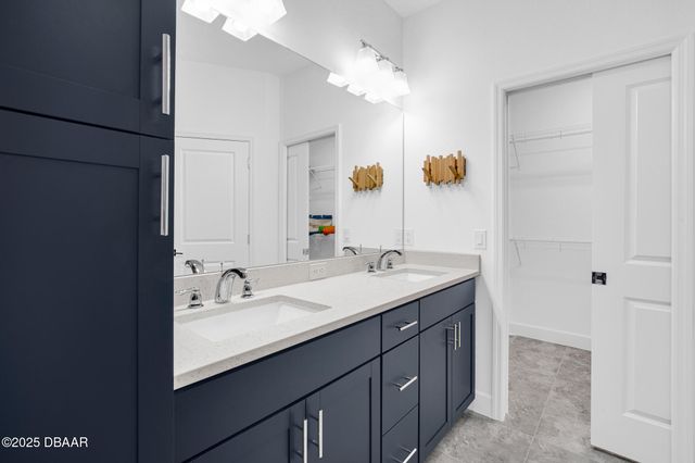 913 Bama Breeze Drive, Daytona Beach, FL 32124