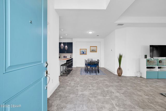 913 Bama Breeze Drive, Daytona Beach, FL 32124