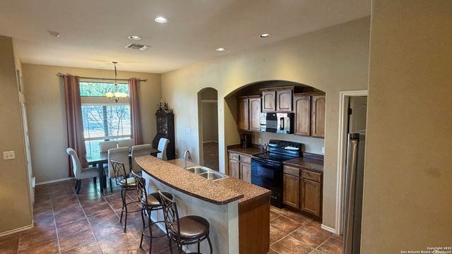 314 Yorktown, Pleasanton, TX 78064