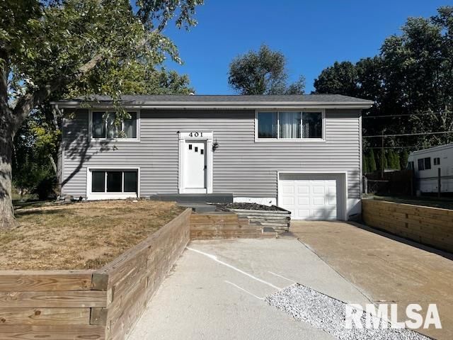 401 BELAIRE Drive, Washington, IL 61571