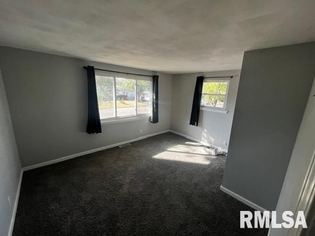 401 BELAIRE Drive, Washington, IL 61571