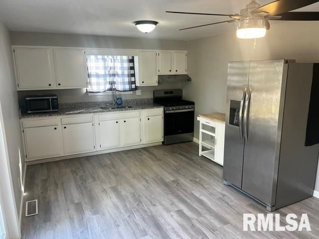 401 BELAIRE Drive, Washington, IL 61571