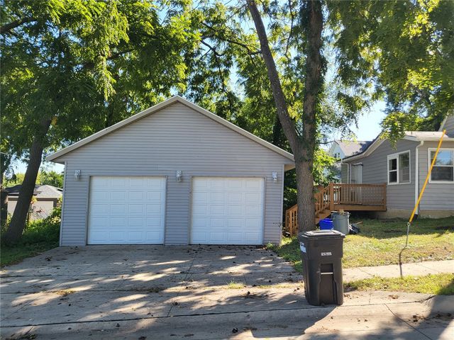 1400 13th Avenue, Marion, IA 52302